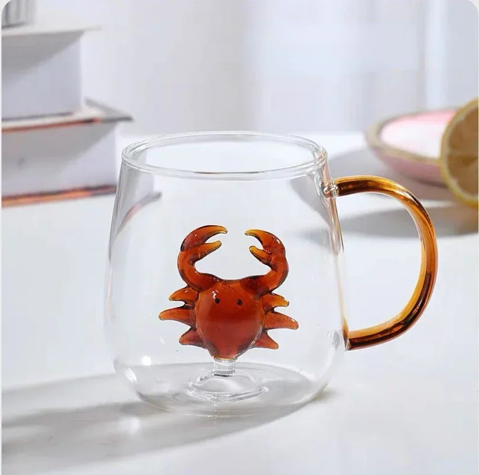 The Shoreline Guardian – Hand-Blown Coastal Crab Figurine Glass